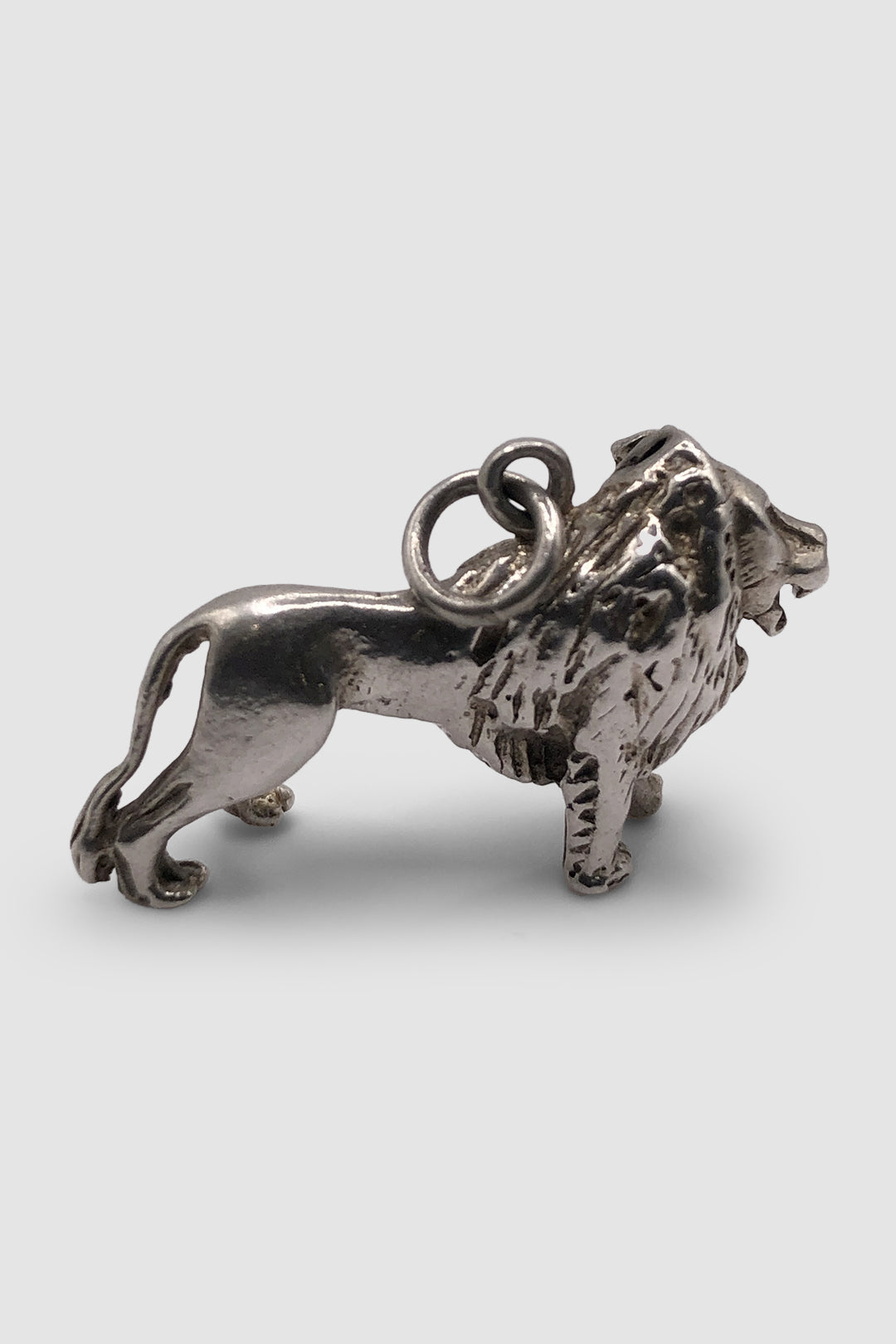 The Courageous Lion Vintage Charm (925 Sterling Silver)