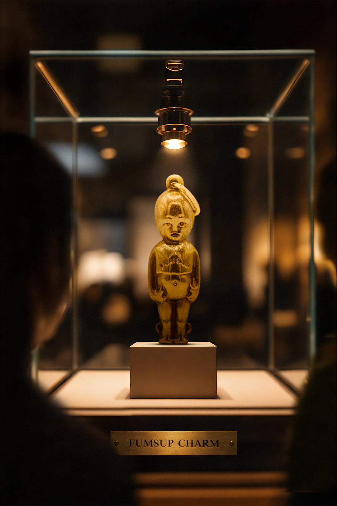 The Golden Super Rare World War One Fumsup Charm (375 9ct gold. made circa 1914)