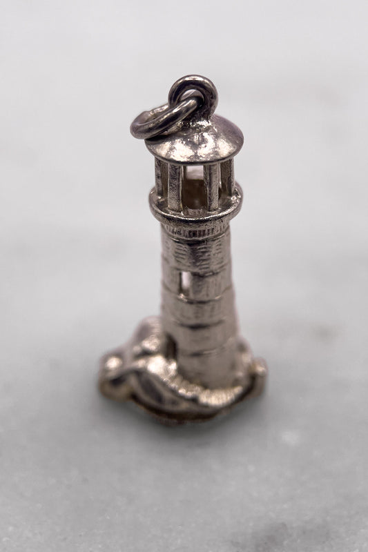 The Save Our Souls Lighthouse Opening Vintage Charm (925 Sterling Silver, made circa 1950 - 1970)