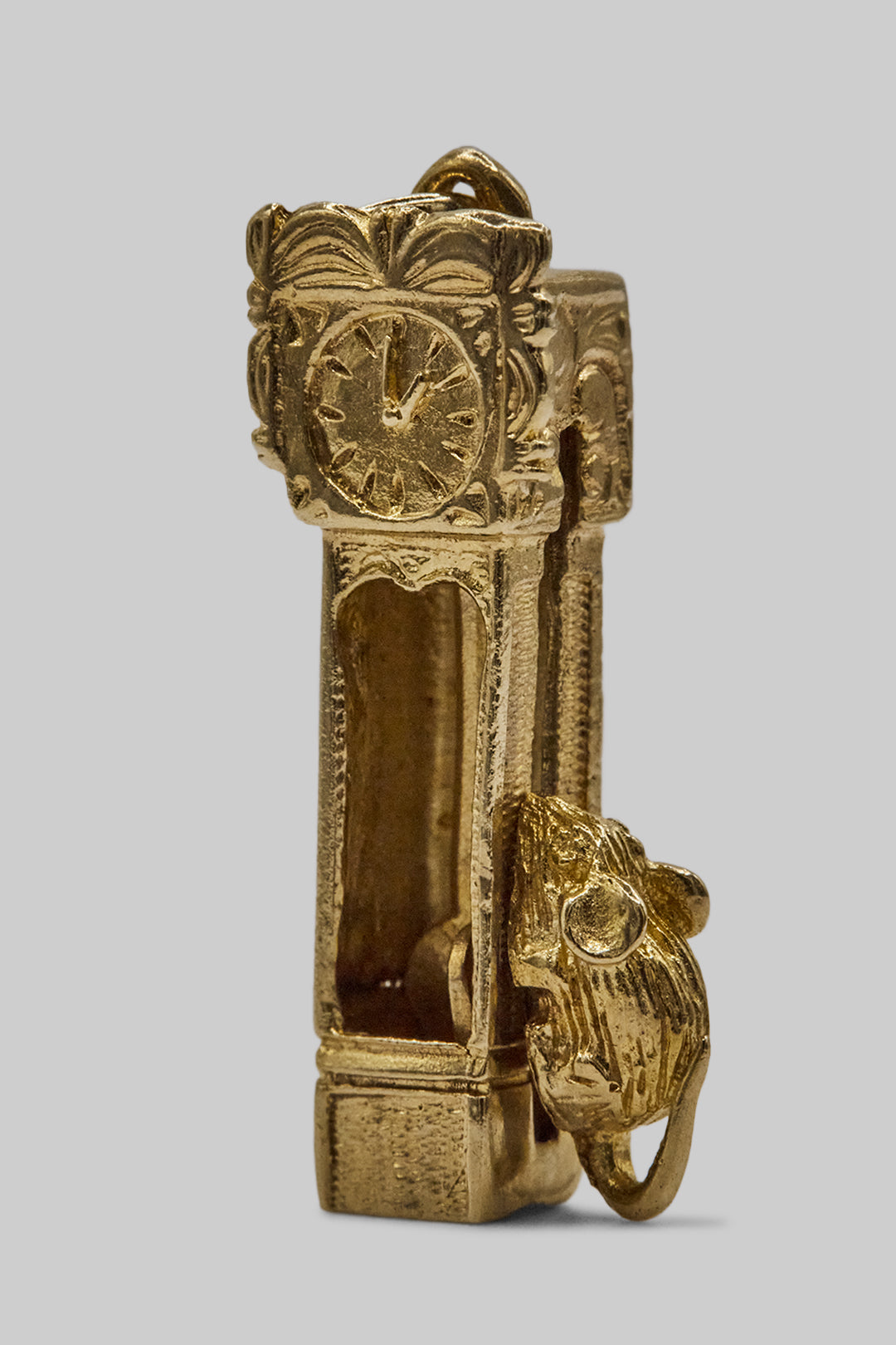 The Hungry Mouse Running Up The Grandfather Clock Articulated Vintage Charm (375 9ct gold, made in 1965)