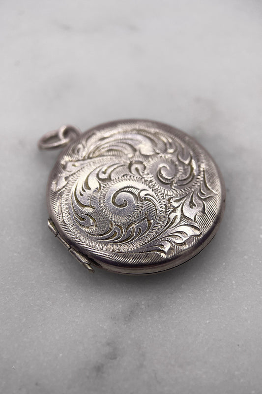 The Opening Locket of Eternal Memory Vintage Charm (925 Sterling Silver, made circa 1950 - 1970)