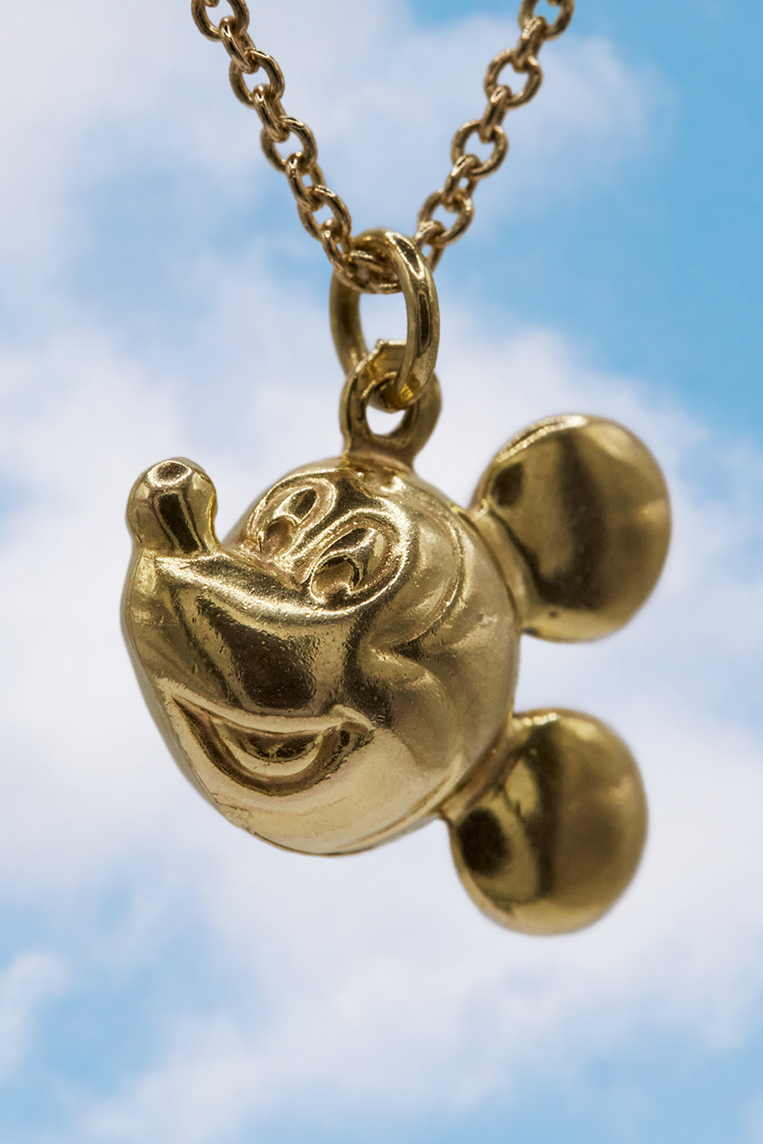 The Vintage Magical Mickey Mouse Charm (375, 9ct gold)