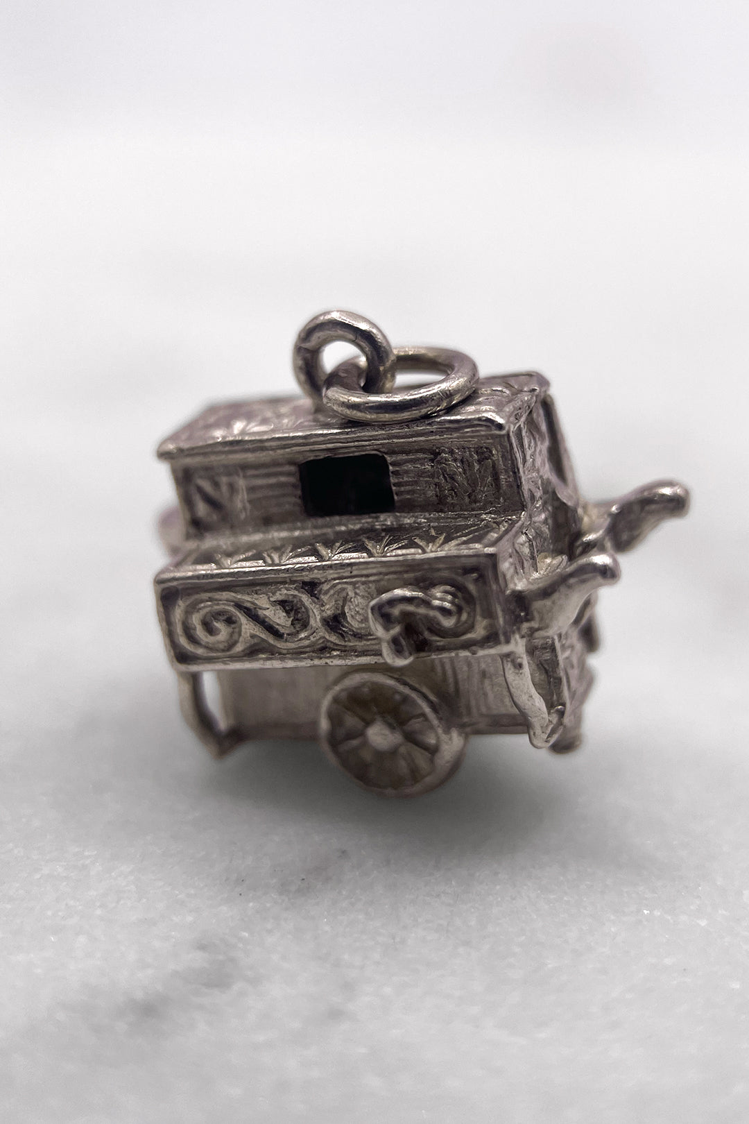 The Cheeky Monkey of the Organ Grinder Opening Vintage Charm (925 Sterling Silver, made circa 1950 - 1970)