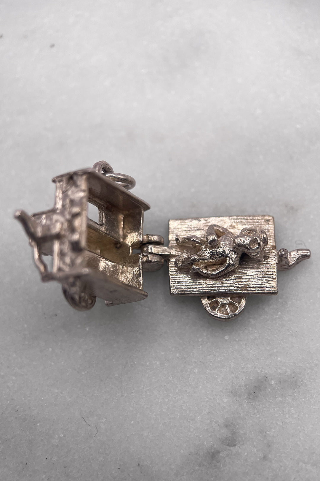The Cheeky Monkey of the Organ Grinder Opening Vintage Charm (925 Sterling Silver, made circa 1950 - 1970)