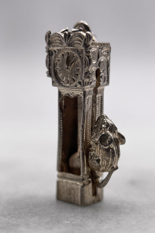 The Running Mouse of the Hickory Dickory Clock Articulated Vintage Charm (925 Sterling Silver, made circa 1950 - 1970)