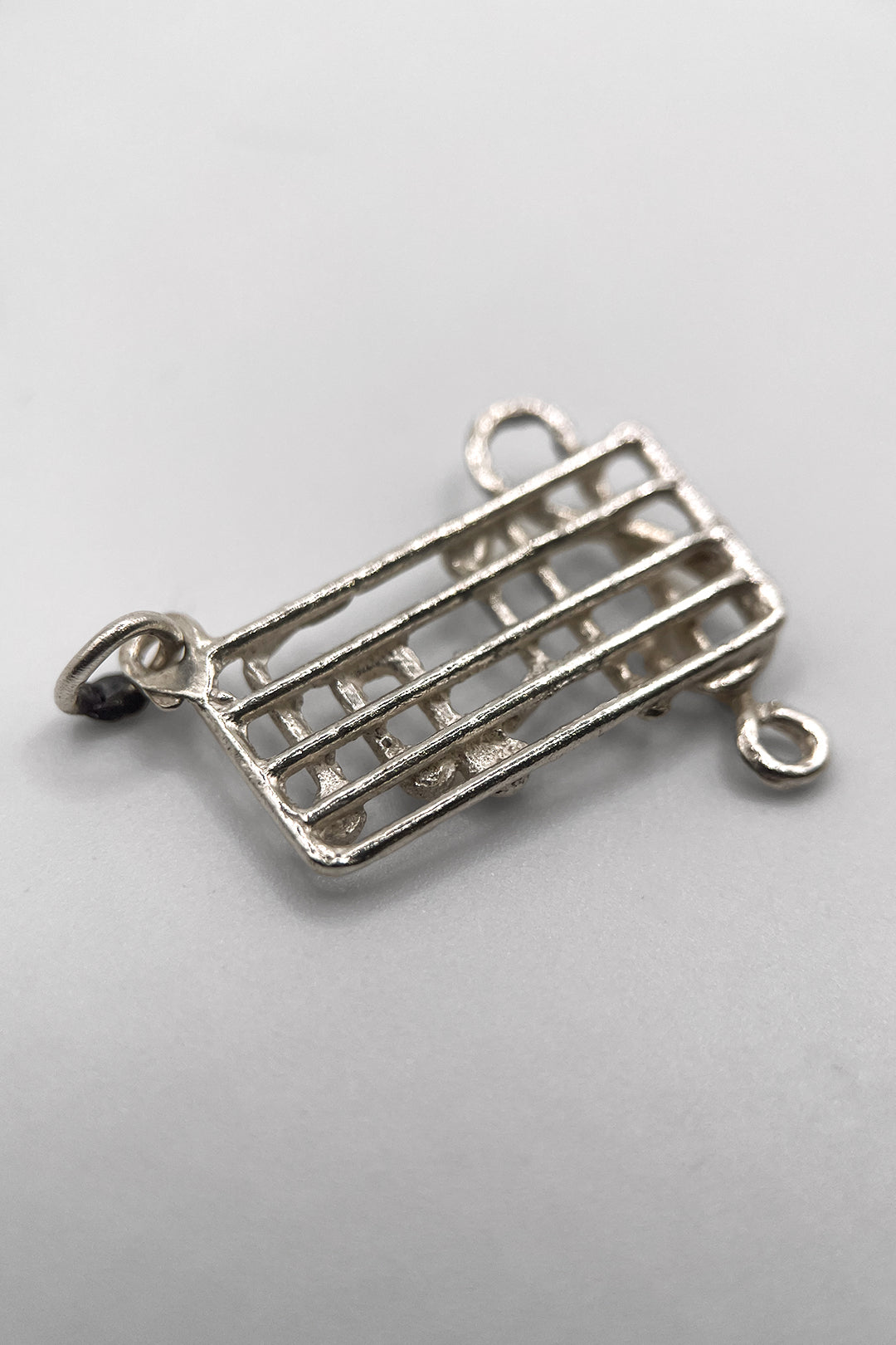 The Fluttering Musical Notes of Harmony Vintage Charm (925 Sterling Silver made c 1950s - 1970s)