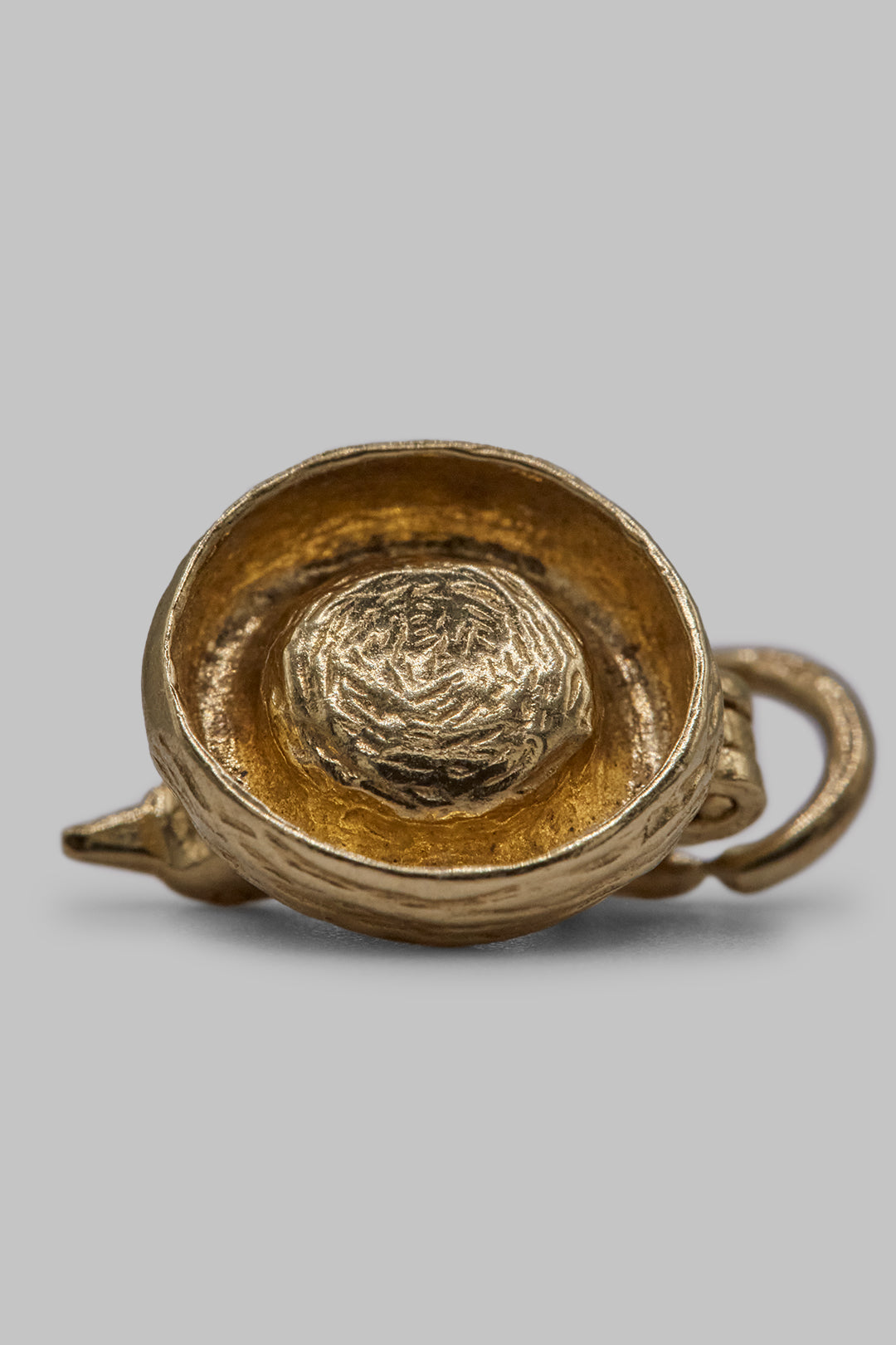 The Opening Adorable Bird in a Nest Vintage Charm (375, 9ct Gold)