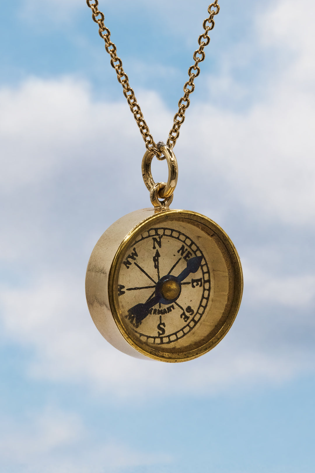 The Traveller’s St Christopher Compass CharmI (375 9ct gold, made in 1962)
