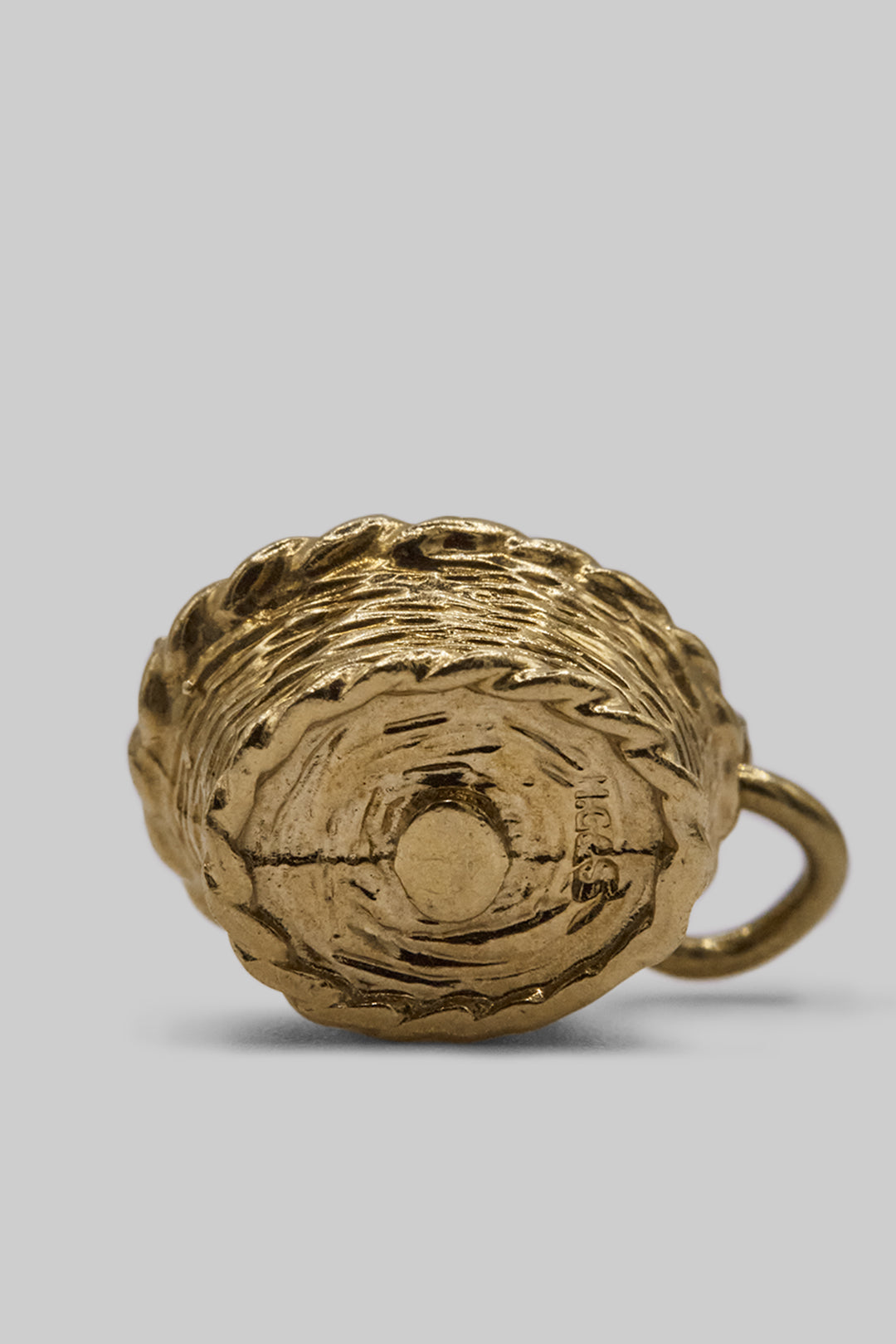 The Golden Basket of Puppy Love Vintage Charm (375 9ct gold, made in 1968)