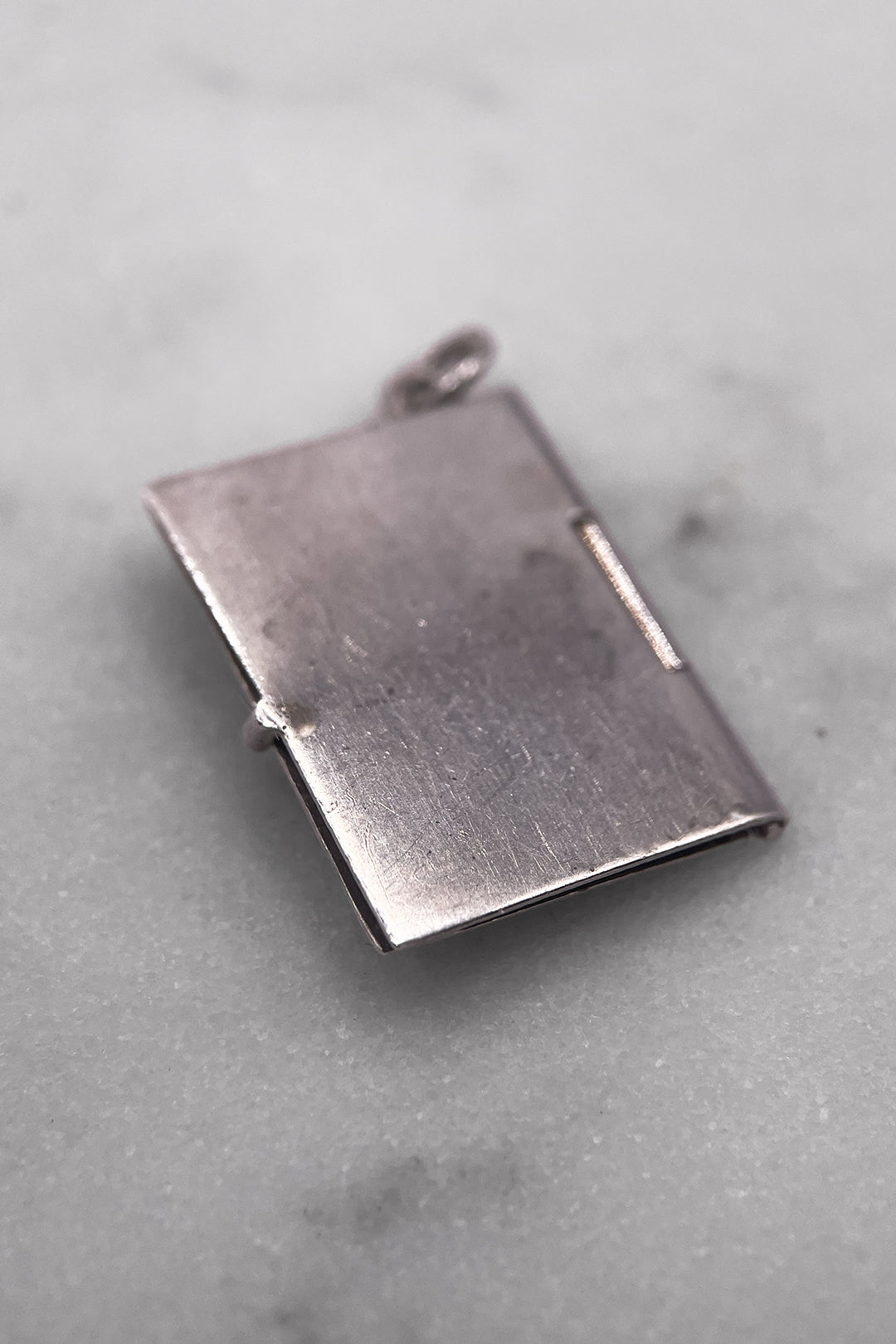 The International Passport of Wanderlust Opening Vintage Charm (925 Sterling Silver, made circa 1950 - 1970)