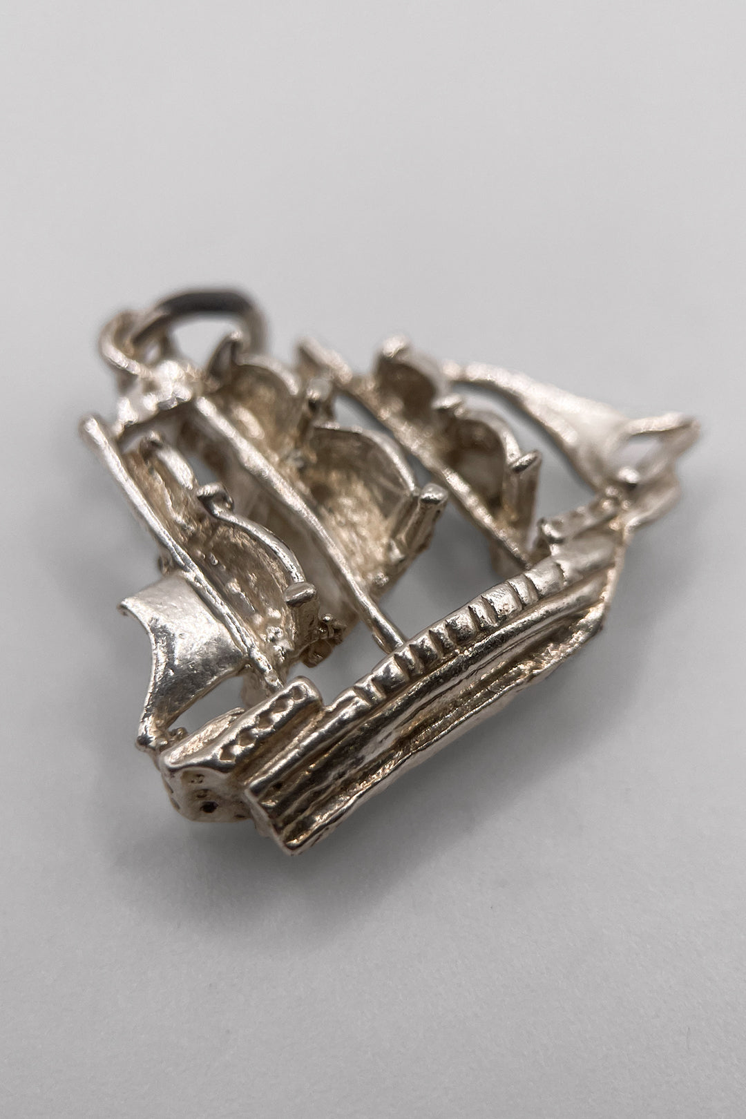 The Treasure Hunting Pirate Ship of The Seven Seas (925 Sterling Silver made c 1950s - 1970s)