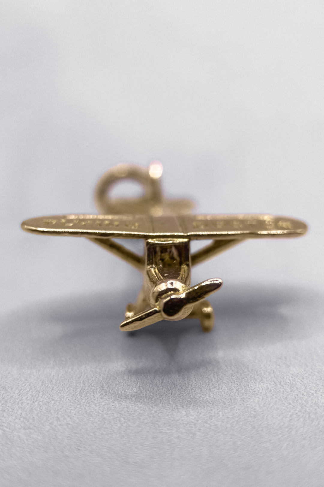 The International Secret Flying Doctor of the World for Safe Travels Vintage Charm (375 9ct gold, made in 1965)