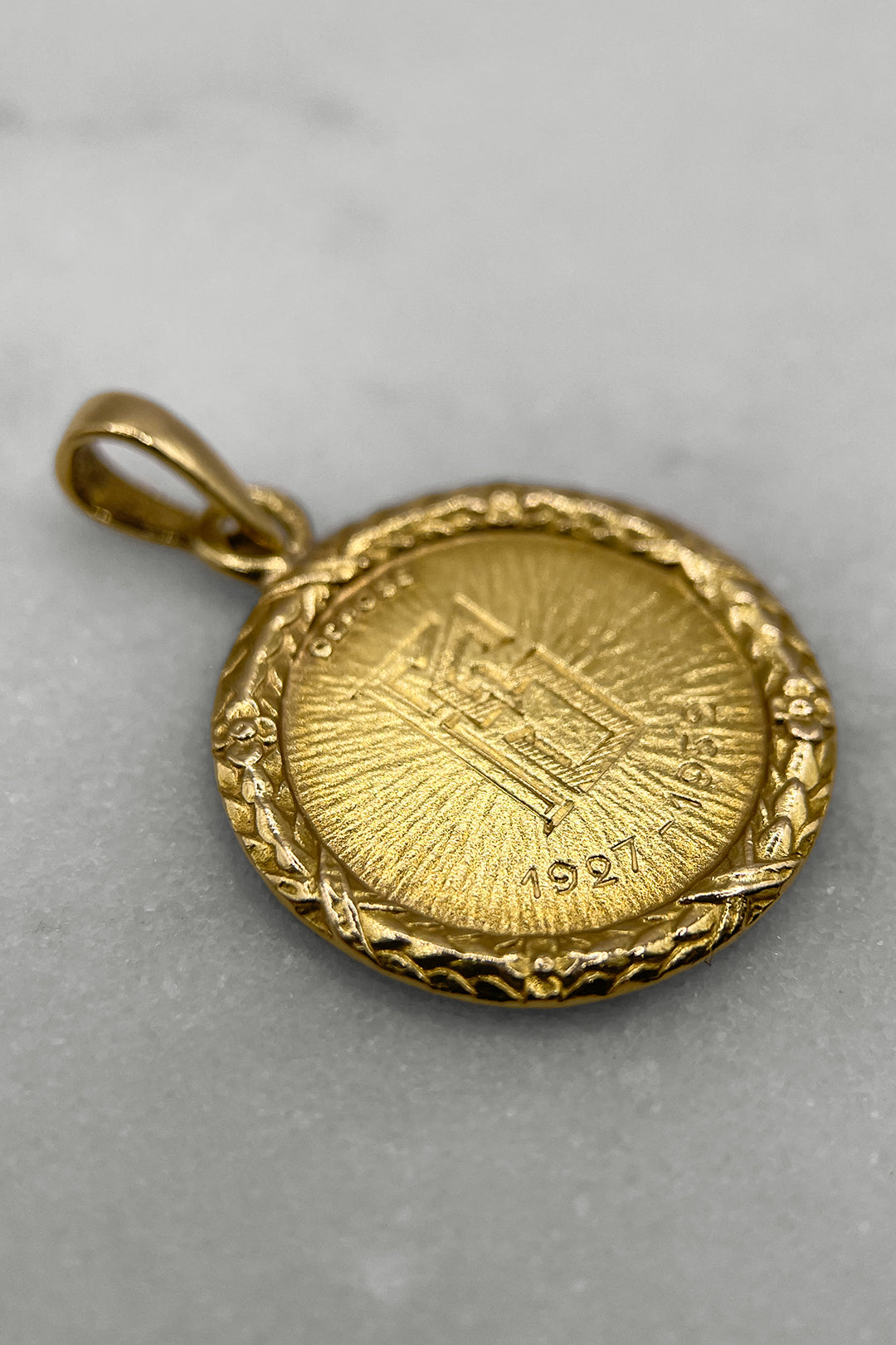 The Highly Sought After French "Qu'hier Que Demain" Augis Vintage Charm (750 18ct gold, made in the 1950s)