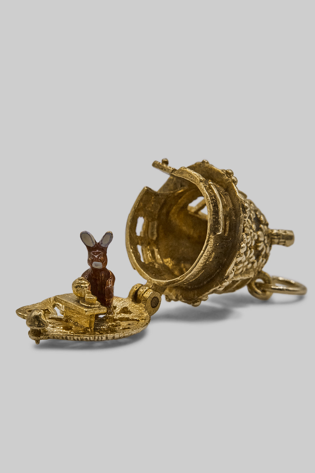 The Enchanted Bunny's Tea Party Opening Vintage Charm (375 9ct gold, made in 1970 by Nuvo)