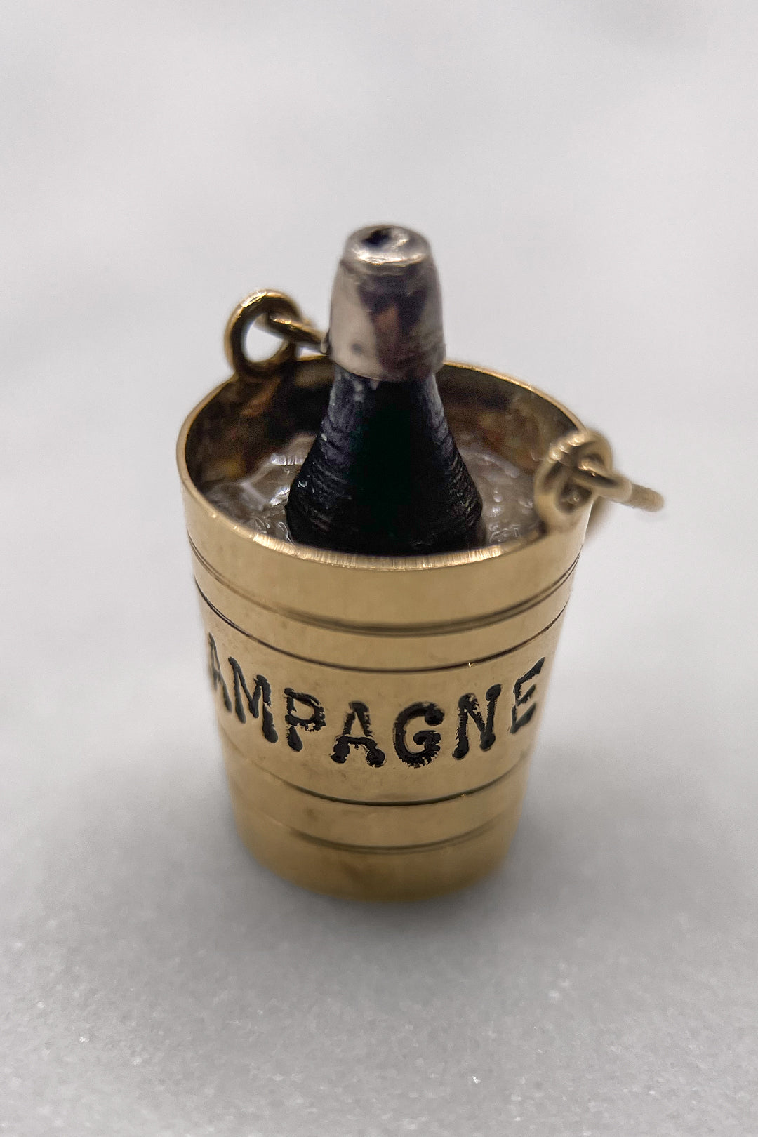 The Ice Cold Champagne Celebration Bucket Vintage Charm (375 9ct gold, made in 1974)