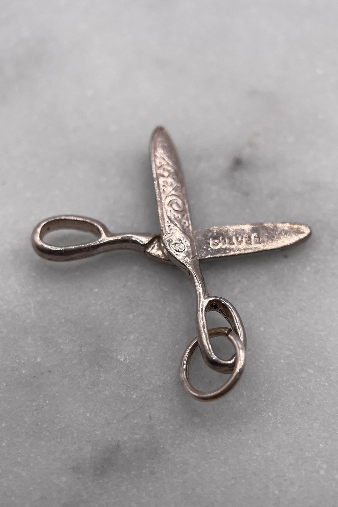 The Fashion Designers Trusted Scissors Articulated Vintage Charm (925 Sterling Silver, made circa 1950 - 1970)