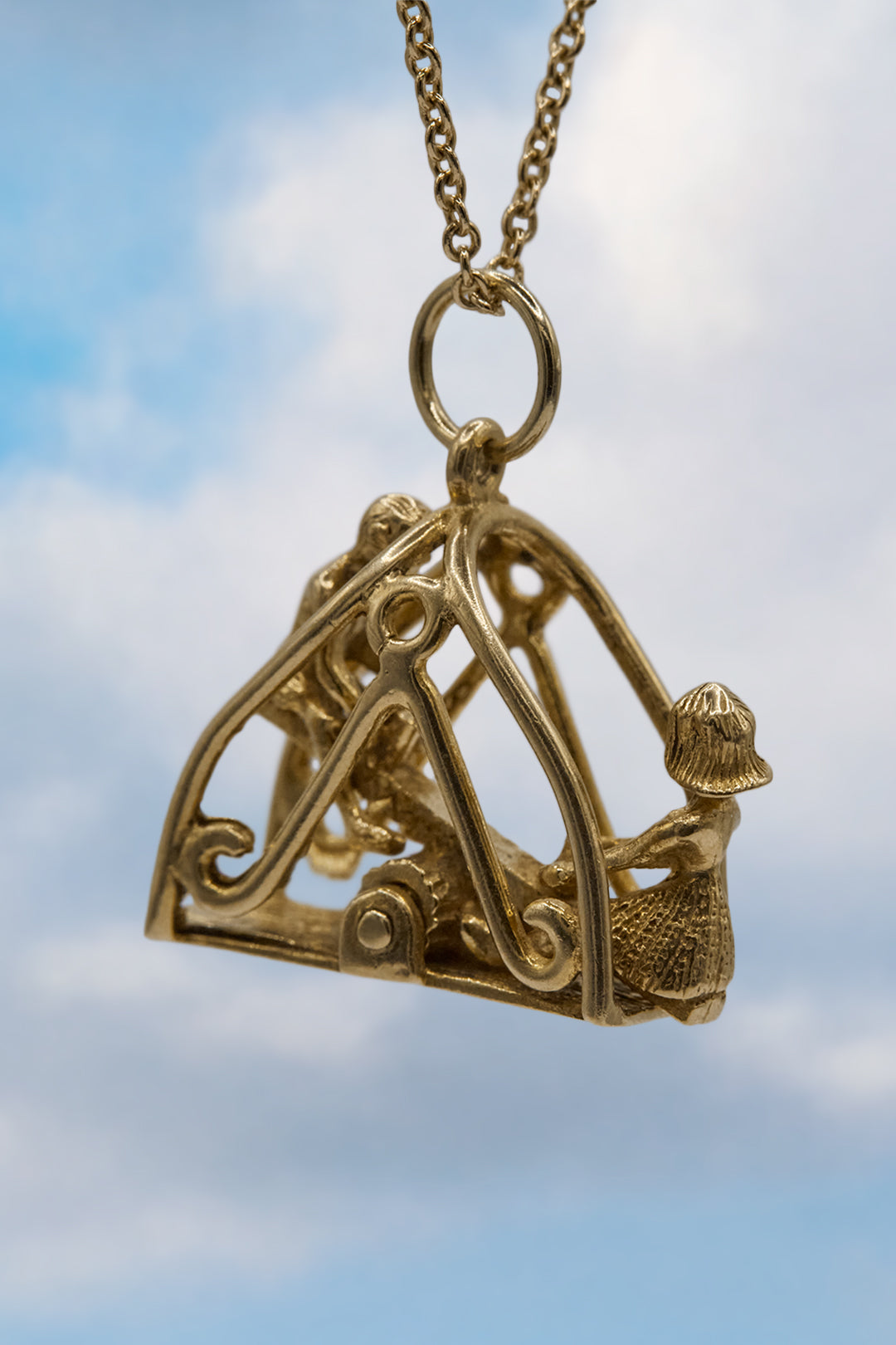 The Golden Lovers’ See-Saw Charm (375 9ct gold, made in 1970)