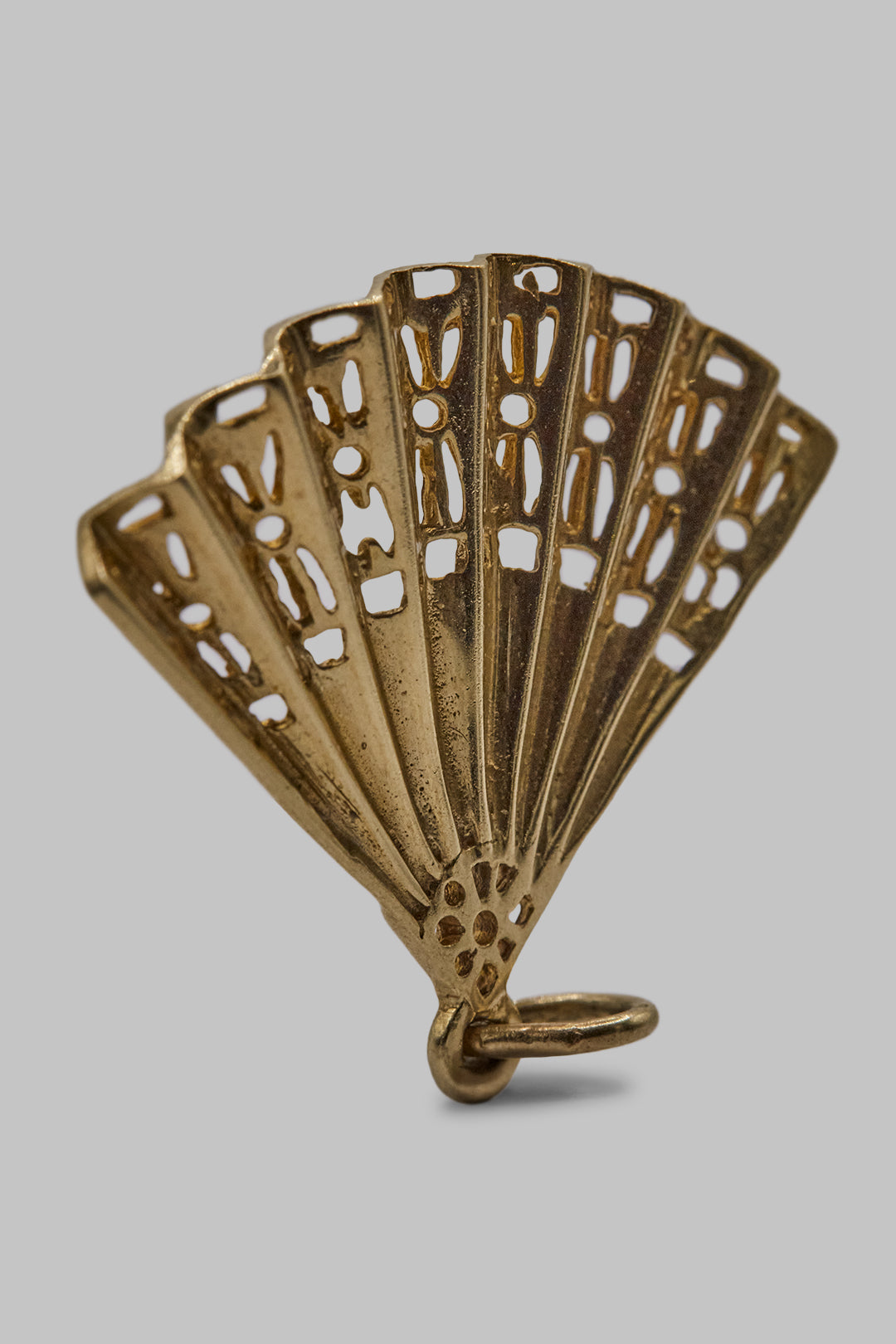 The Golden Oriental Brisé Fan Charm (375 9ct gold, made in 1973)