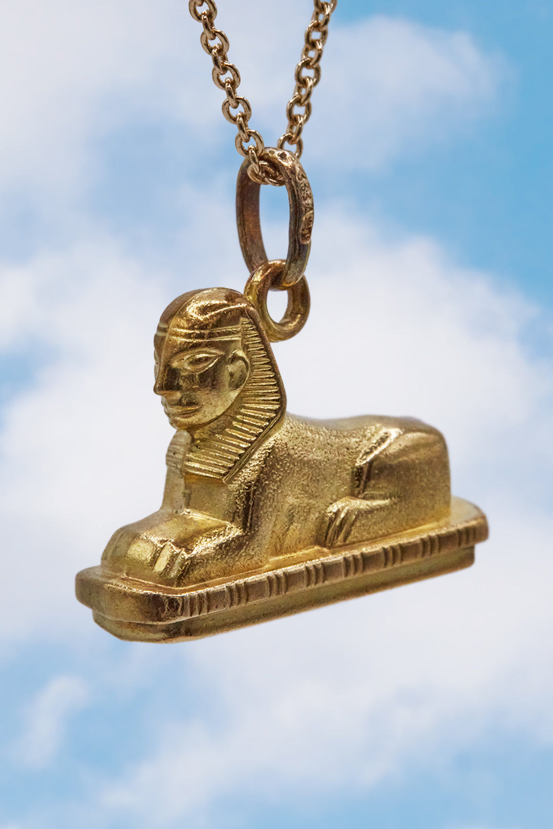 The Enigmatic Golden Sphinx Charm (375 9ct gold)