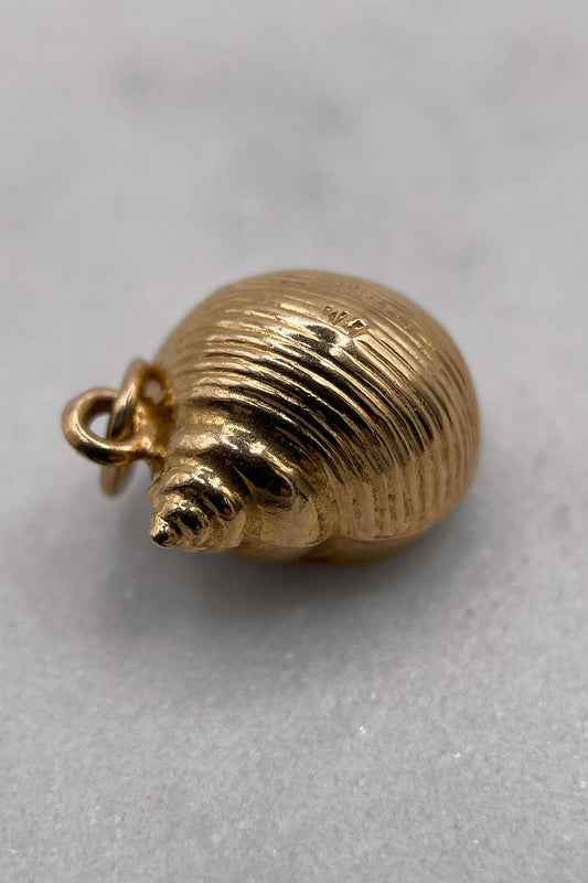 The Golden Seashell of the Tides Charm (375 9ct gold, made in 1961)