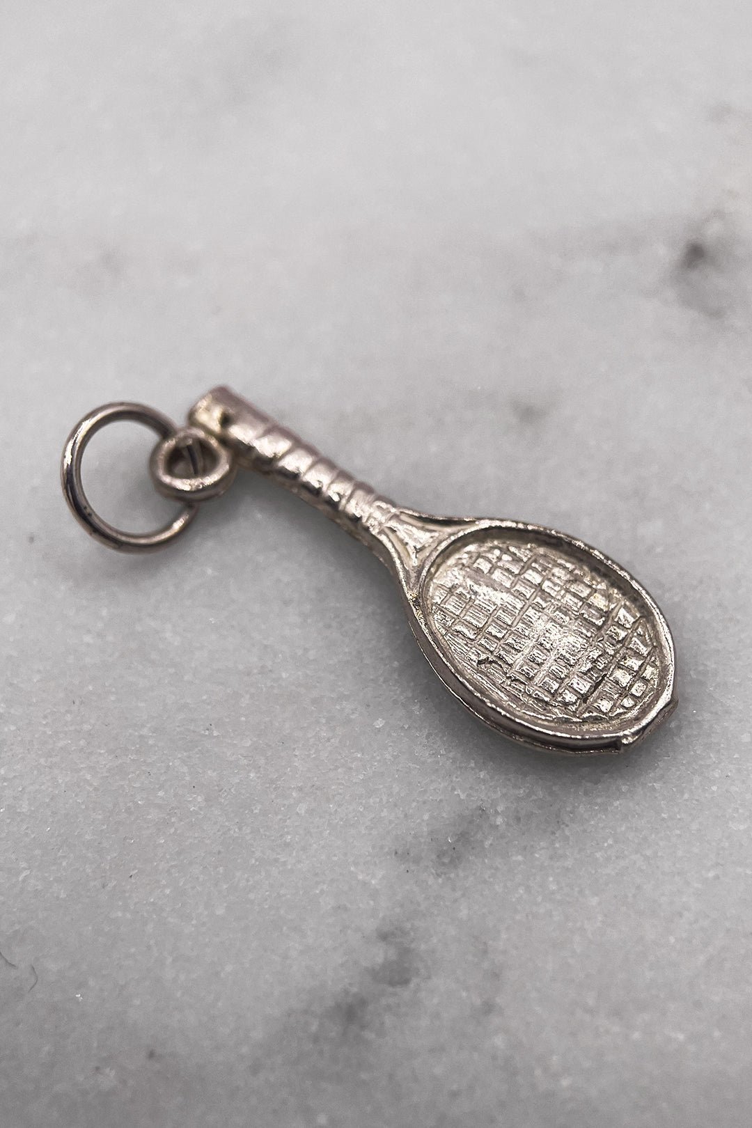 The Tennis Racket of the Summer Courts Vintage Charm (925 Sterling Silver, made circa 1950 - 1970)