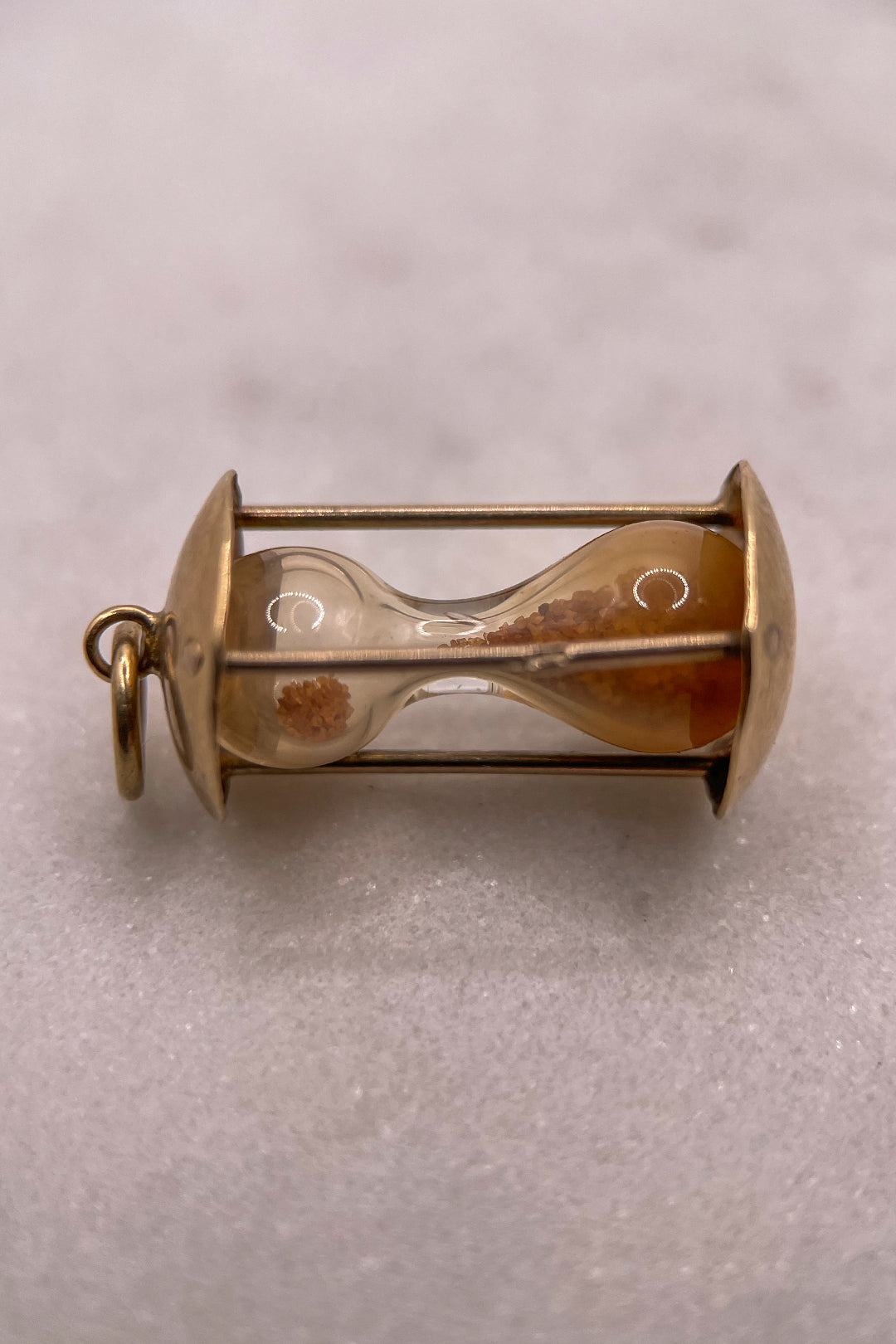 The Timekeeping Hourglass of Eternity Charm (375 9ct gold, made in the 1960s)