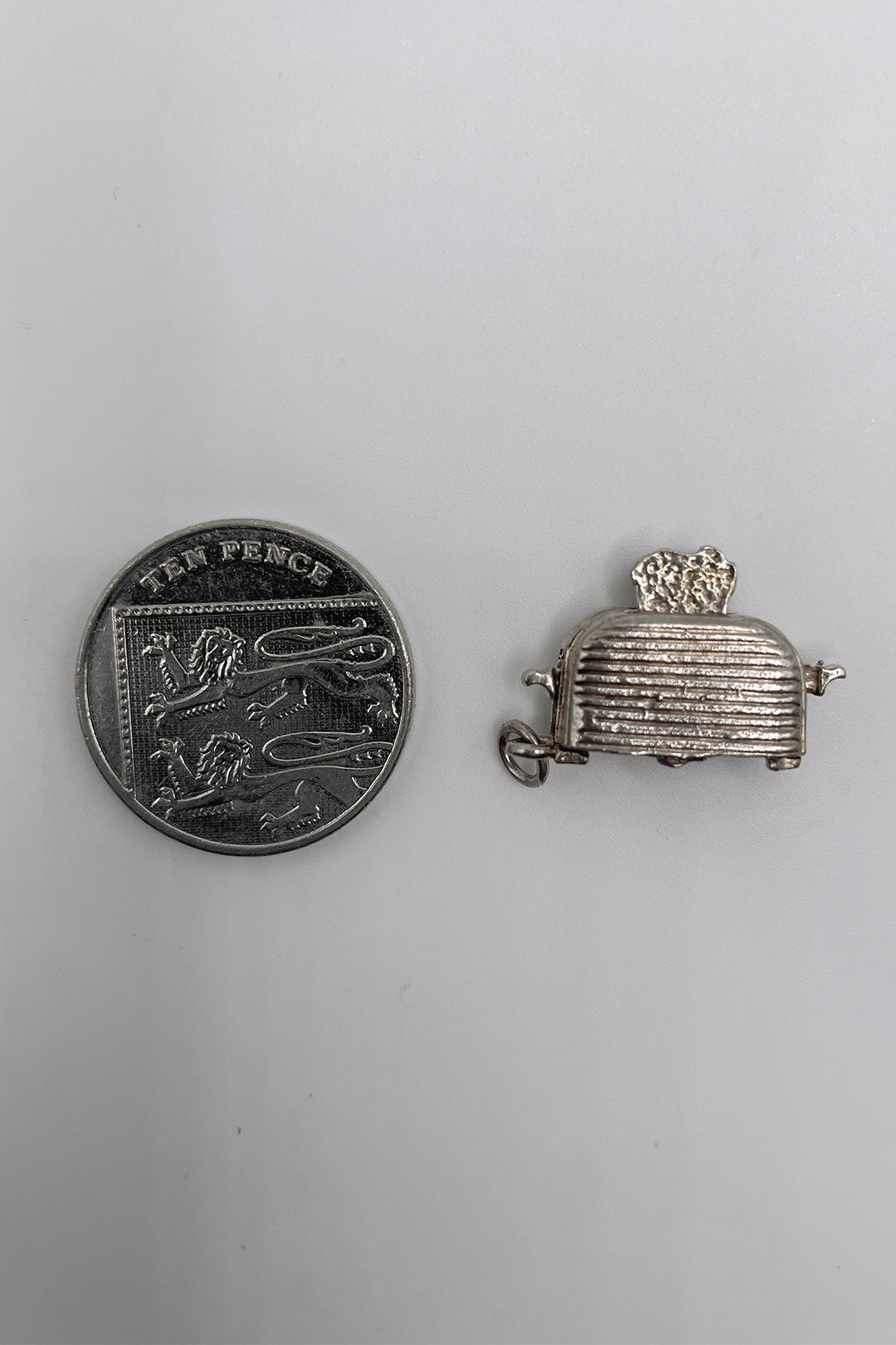 The Morning Toaster Articulated Vintage Charm (925 Sterling Silver made c 1950s - 1970s)
