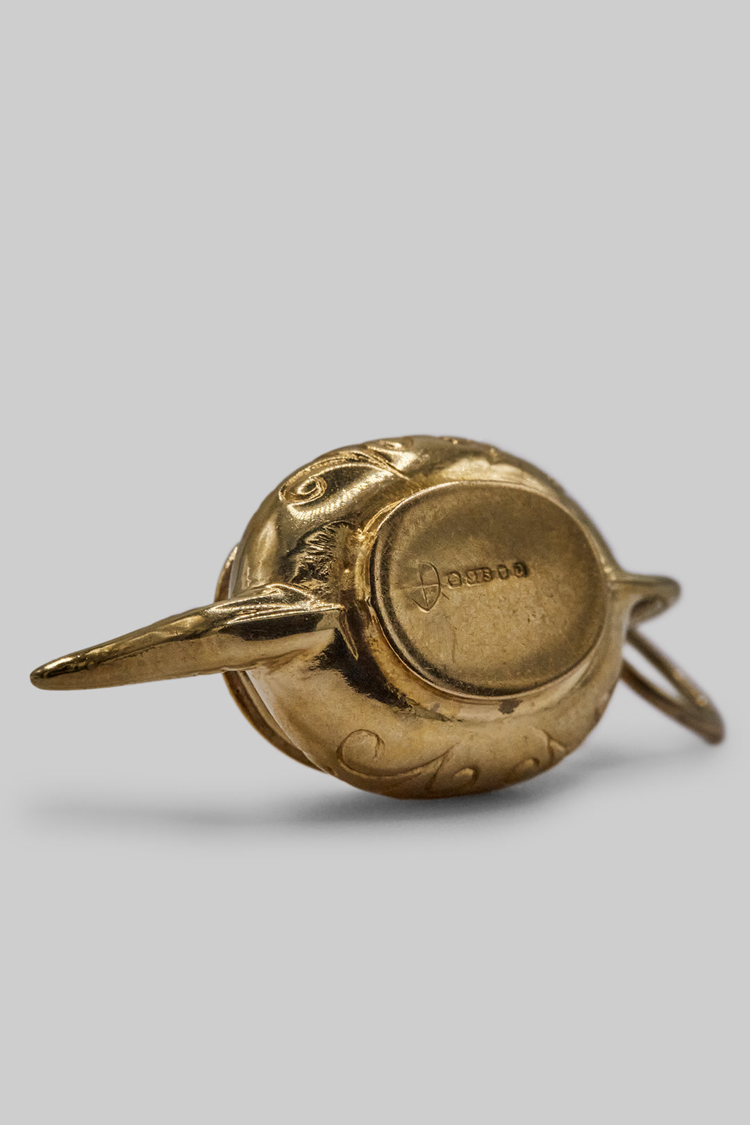 The Enchanted Golden Teapot Charm (375 9ct gold, made in 1977)