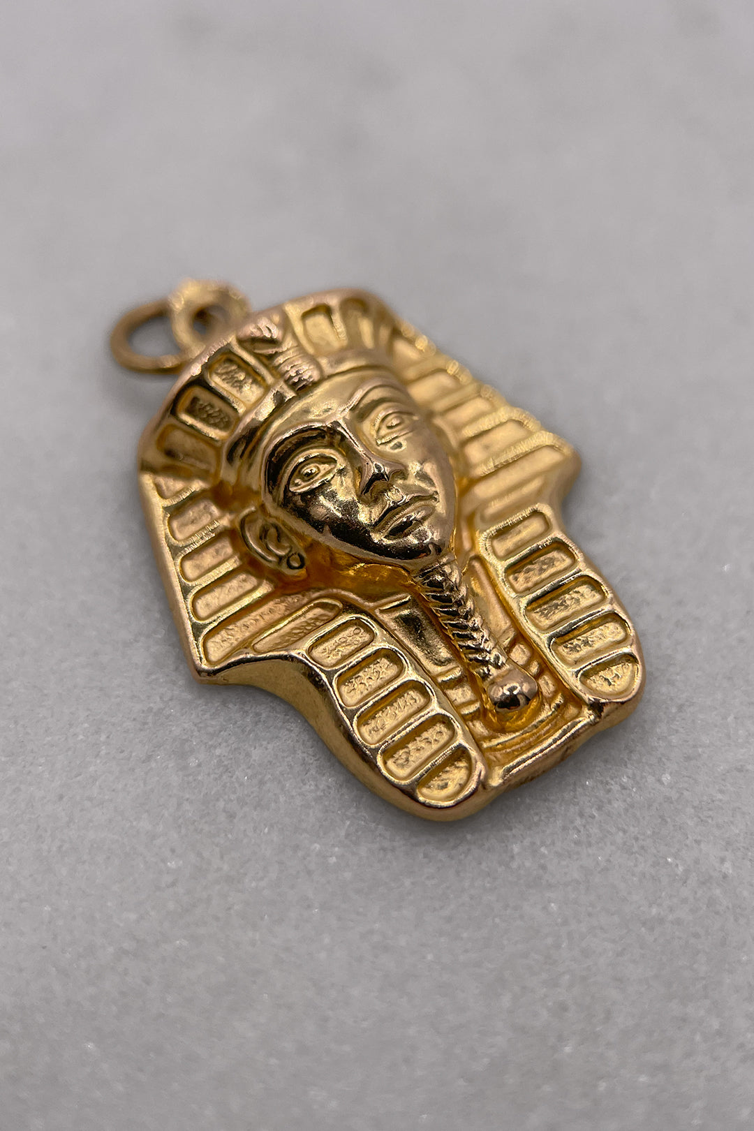 The Sacred Death Mask of King Tutankhamen Puffy Charm (375 9ct vintage gold)