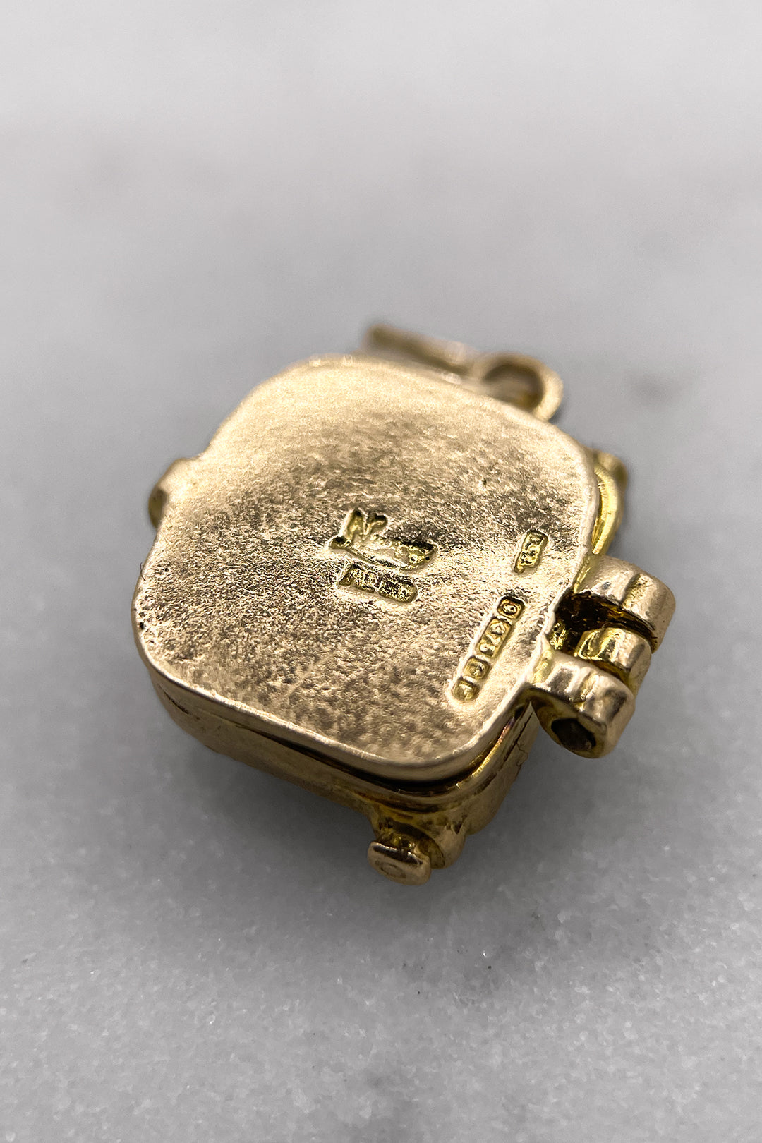 The Typewriter’s Secret Love Letter Charm (375 9ct gold, made in 1970 by Nuvo)