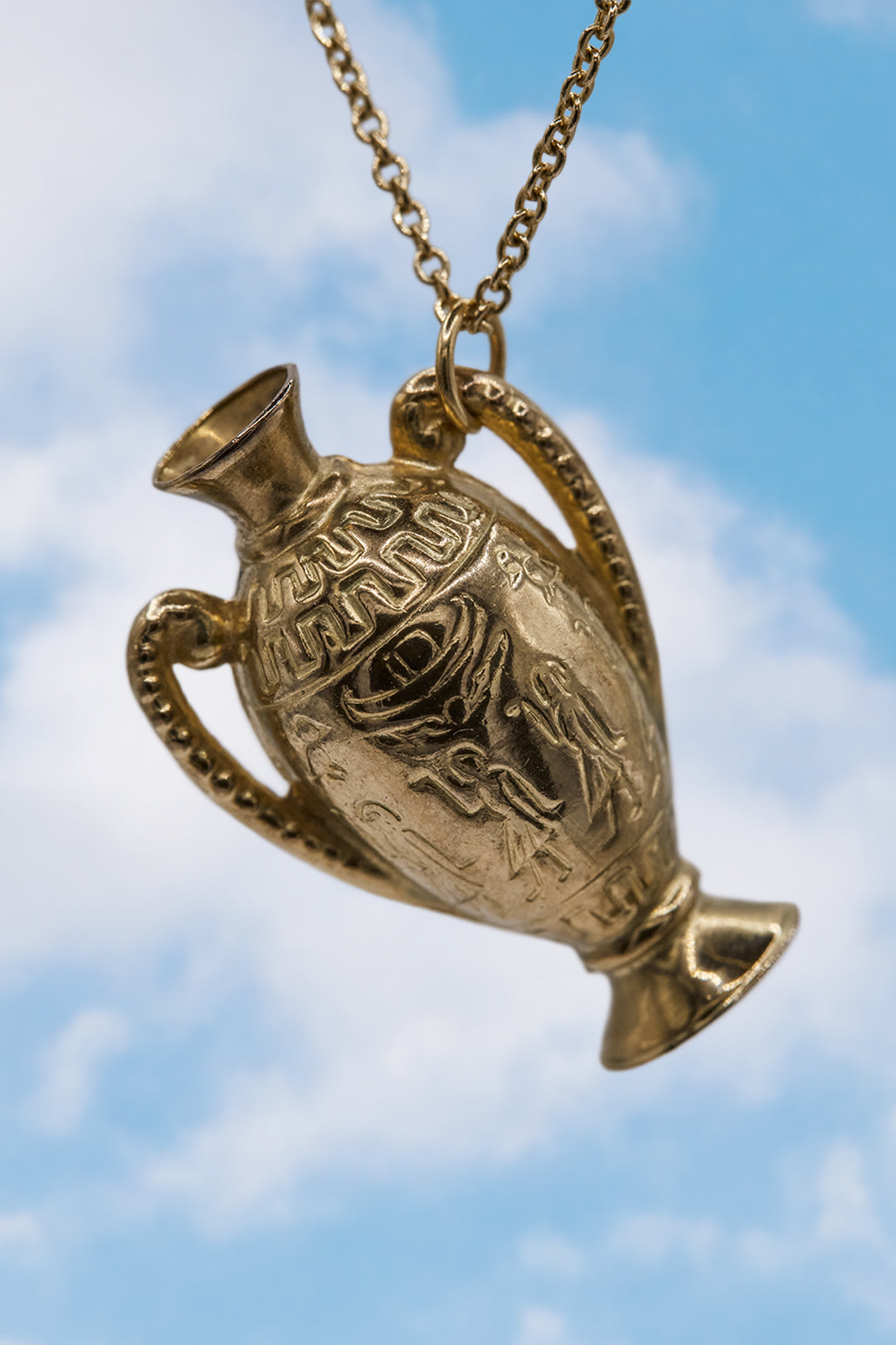 The Mummy's Ancient Egyptian Canopic Jar Charm (9ct Gold, made in 1965)